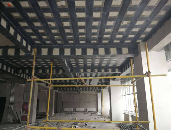 平度钣金加工厂进行加固工程